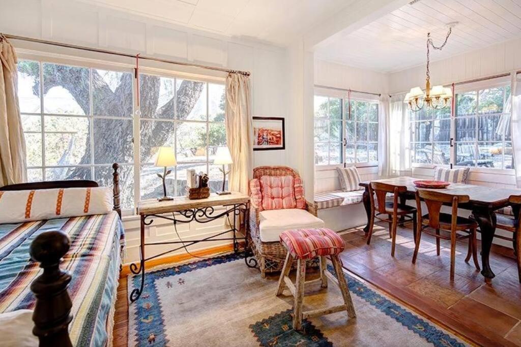 Ojai Vacations - Casa A'way Stunning Ojai Bungalow w/ pool sunset - Property Image 33