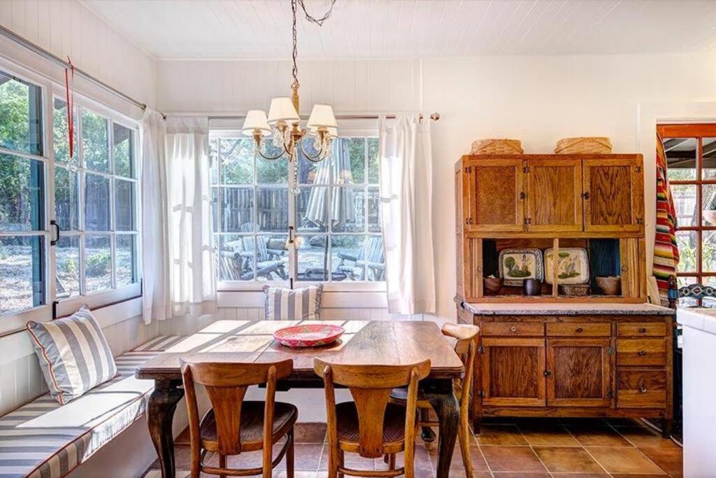 Ojai Vacations - Casa A'way Stunning Ojai Bungalow w/ pool sunset - Property Image 34