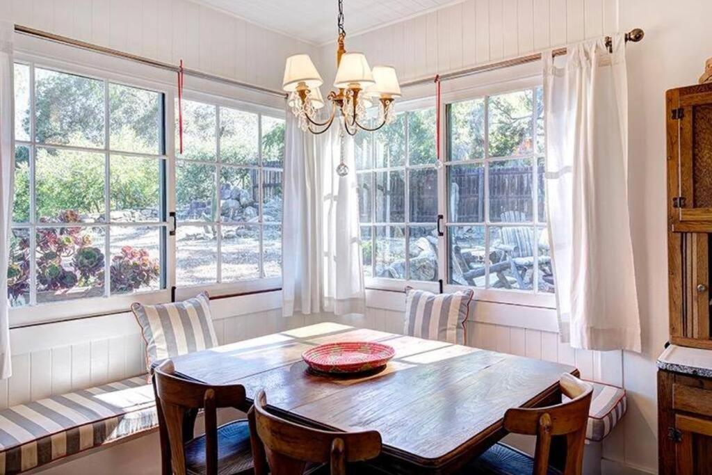 Ojai Vacations - Casa A'way Stunning Ojai Bungalow w/ pool sunset - Property Image 16