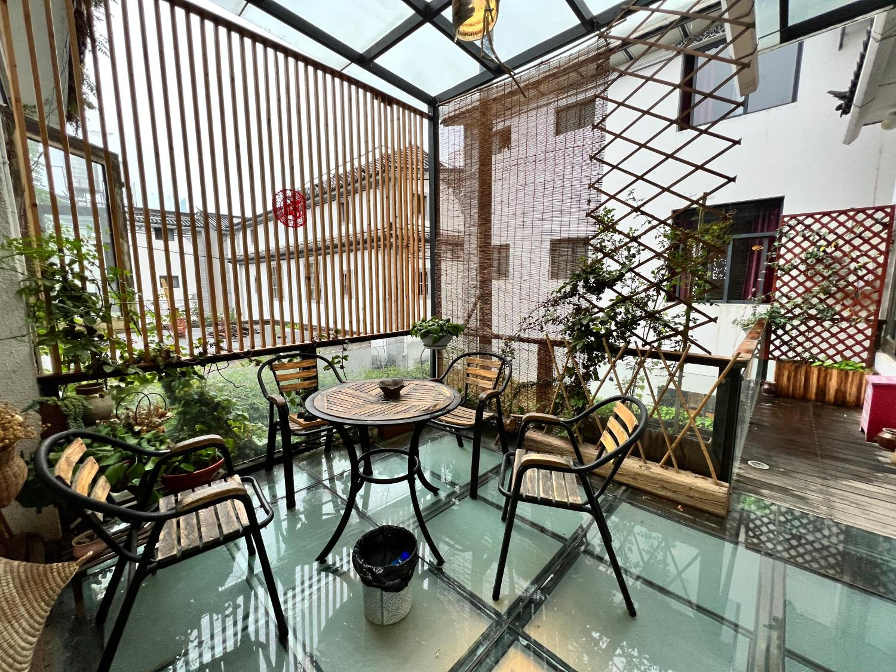 Dali Buxianshan Guesthouse-in Dali ancient city, free coffee, english speaking employee