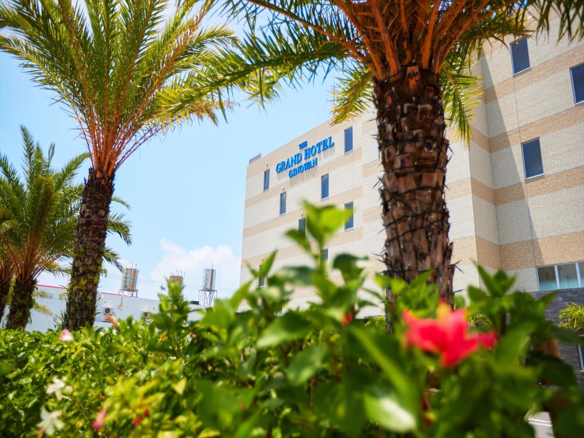 Hotel THE GRAND HOTEL GINOWAN - Image 1