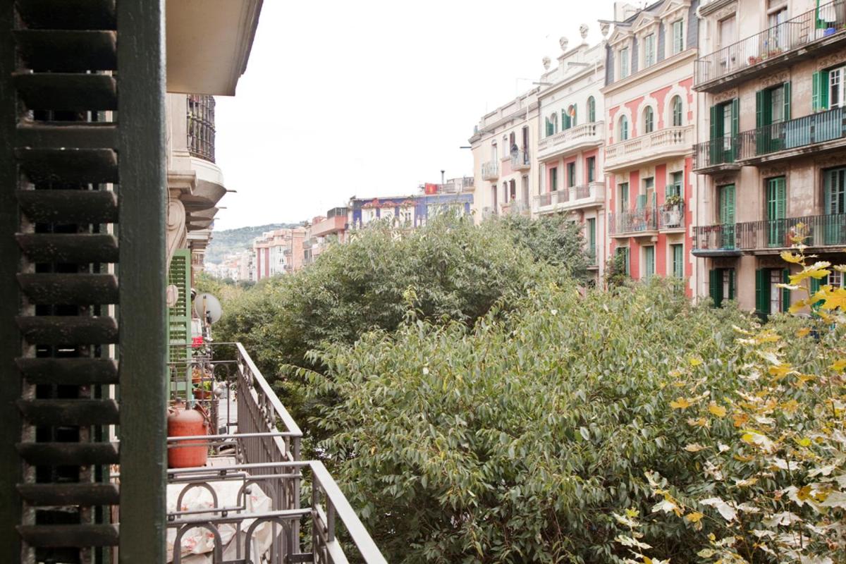 AinB Eixample-Miro Apartments