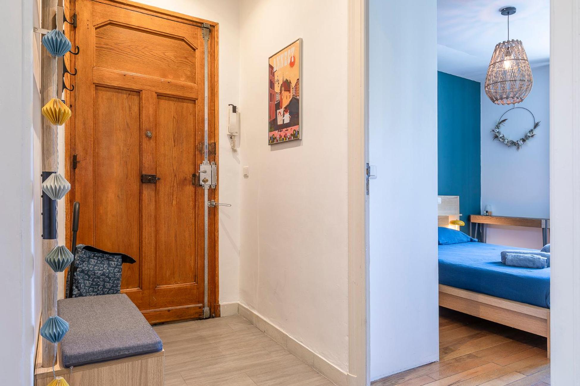 Apt 2-4 pers, charme de l'ancien, calme, vélos, Annecy centre