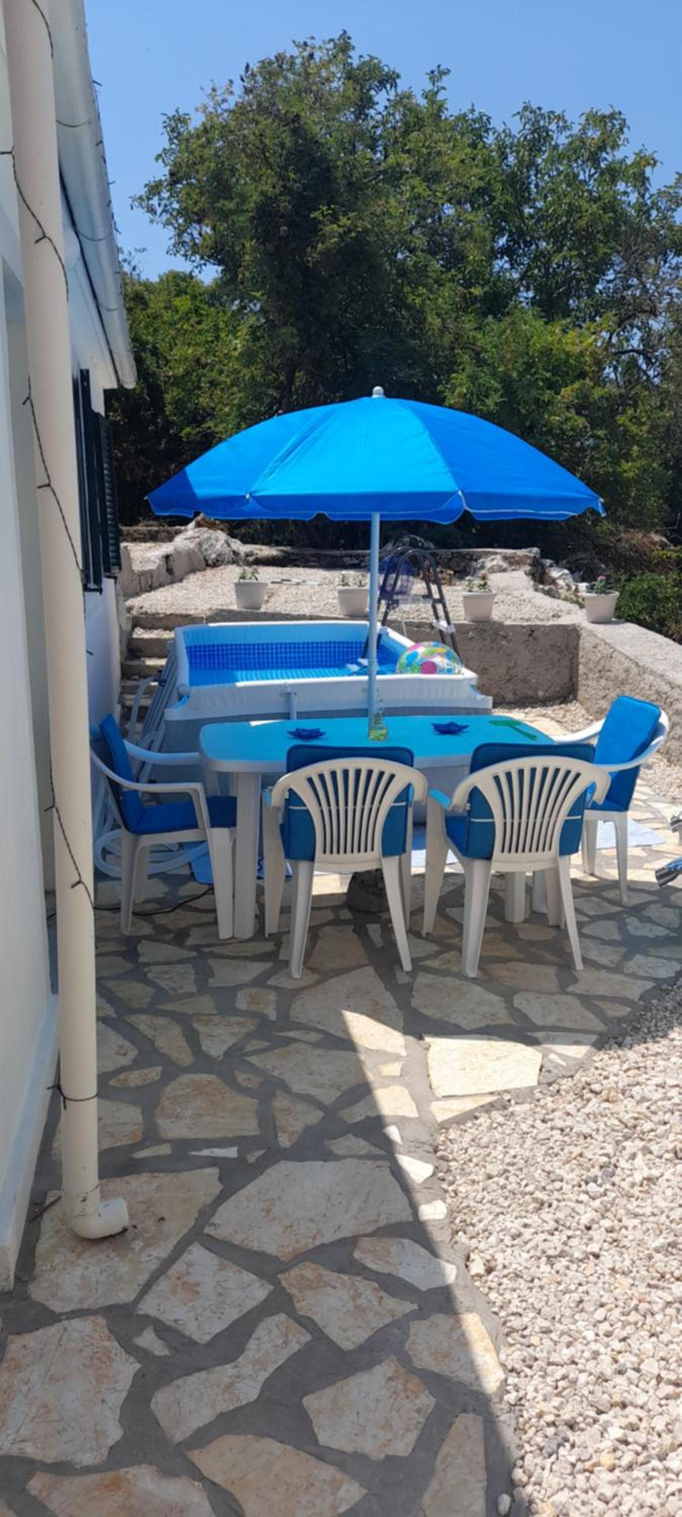 Lovely Studio in Strinilas with its own pool