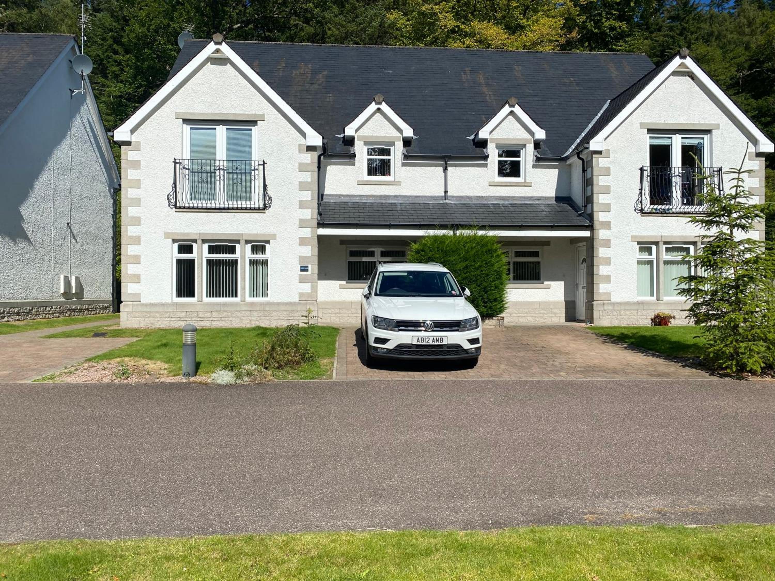 Hotel SCOTTISH HIGHLANDS Superb 2 bedroom apartment. - Image 1