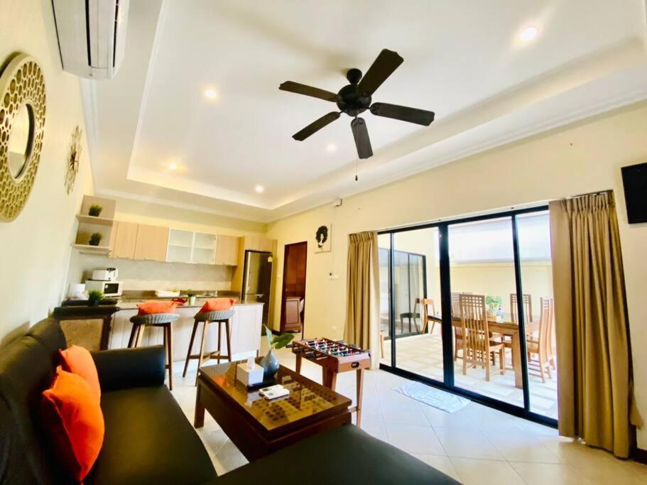 2 Bedrooms Majestic Residence Pool Villas & Cozy Beach