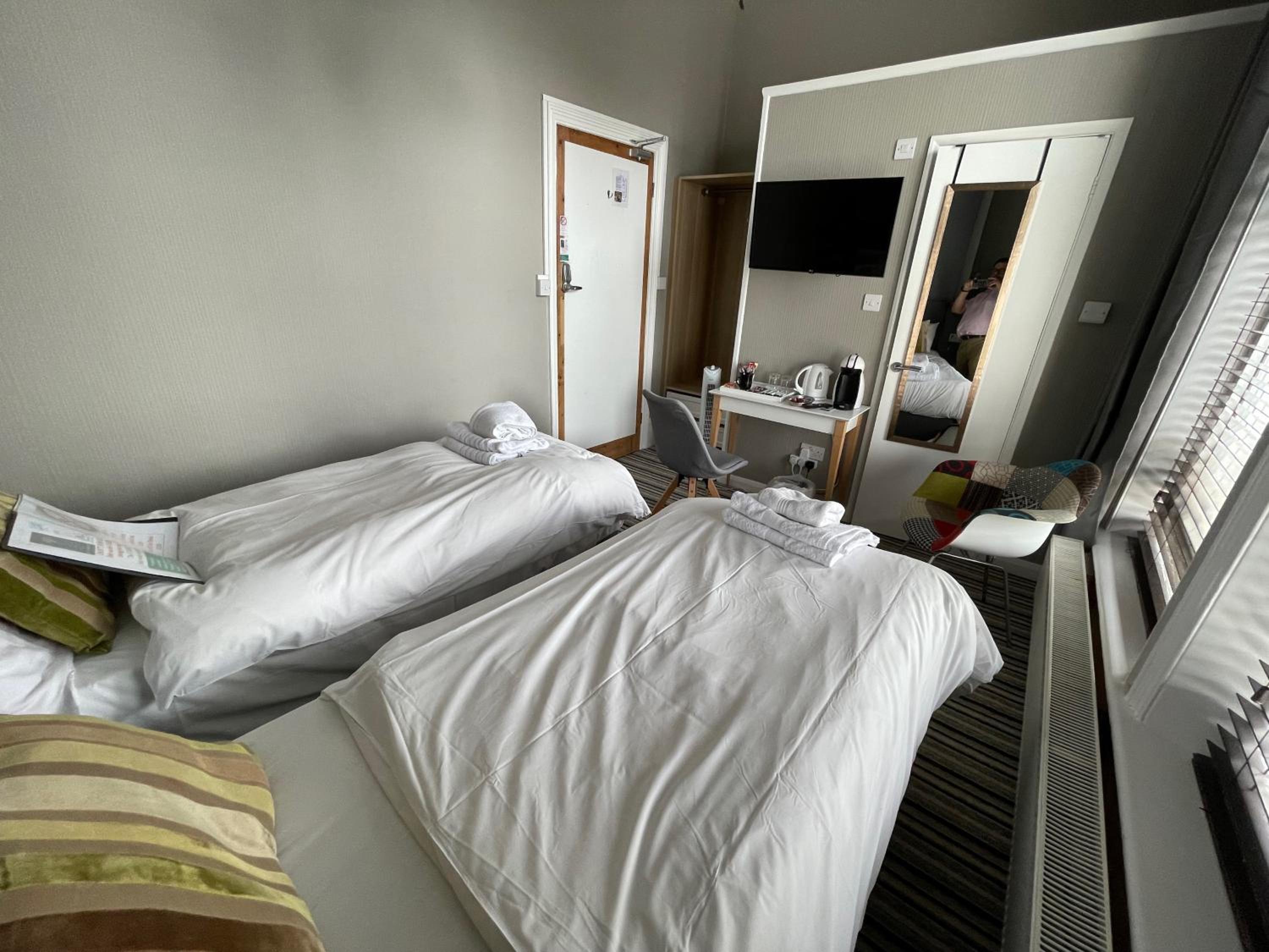 Photo 12