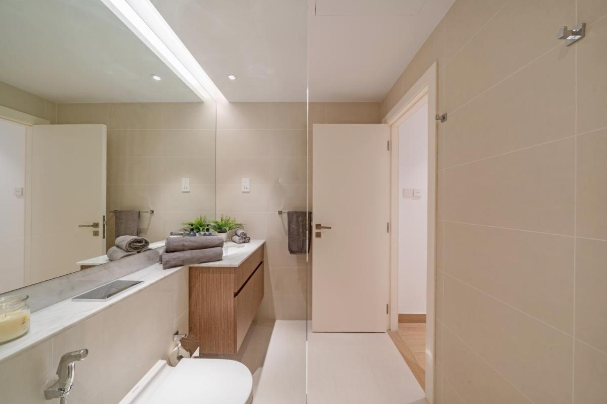 Bustling Beach Hotspot - Stylish Interior - La Mer
