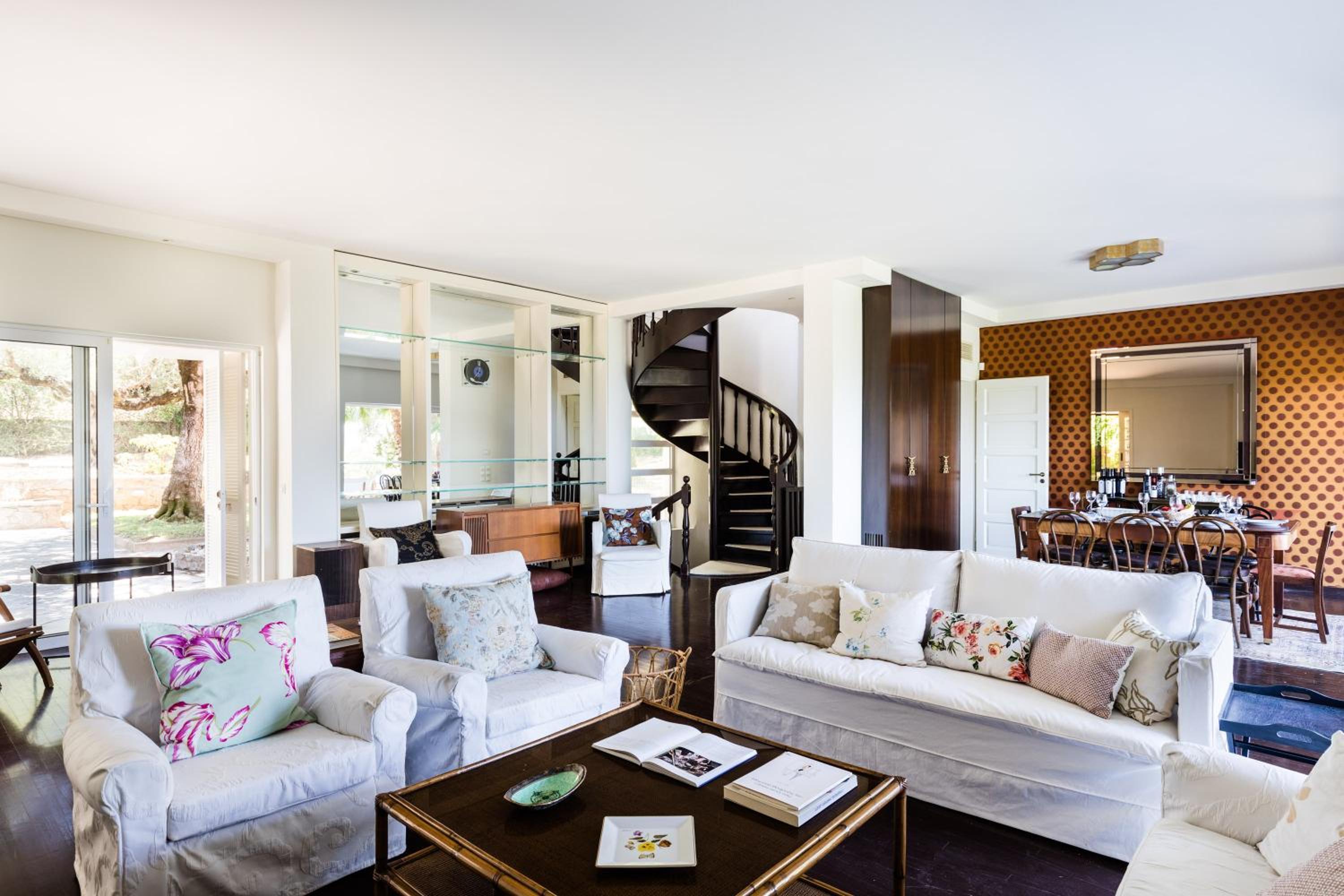 Old Sport Mansion view 5