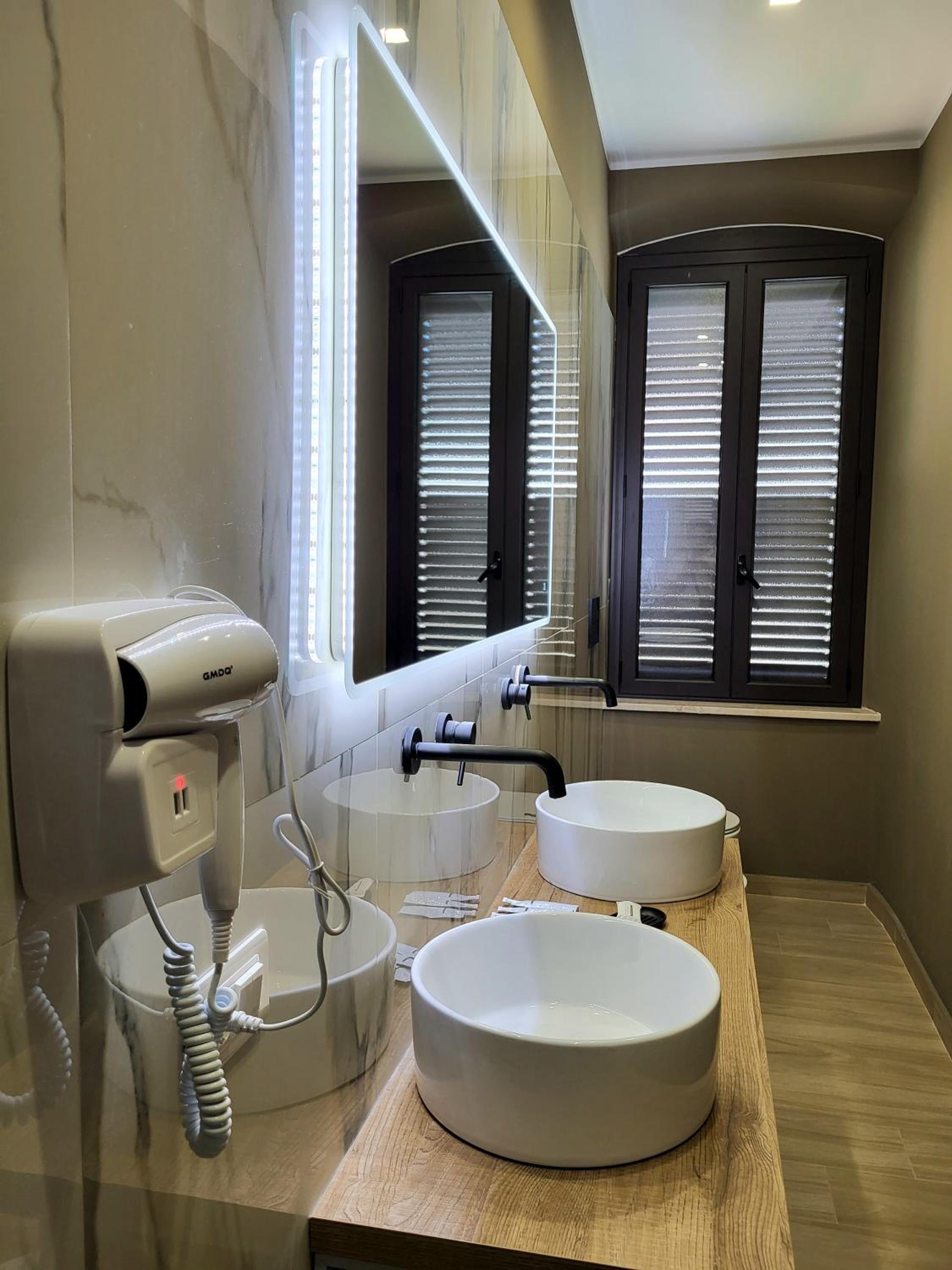 B&B La Cité Luxury Rooms view 5