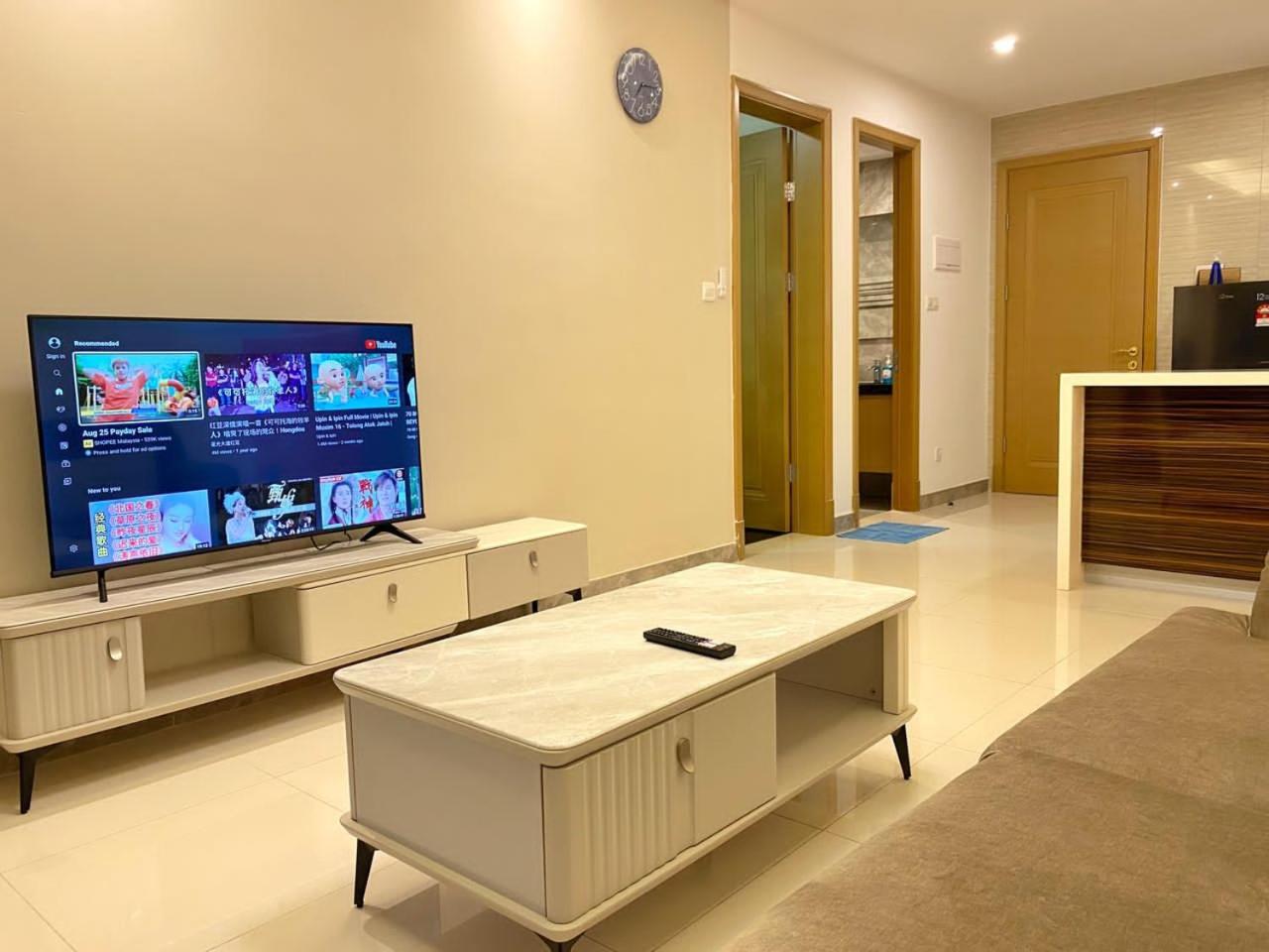 R&F Princess Cove JB Apartment Suites By SC Homestay