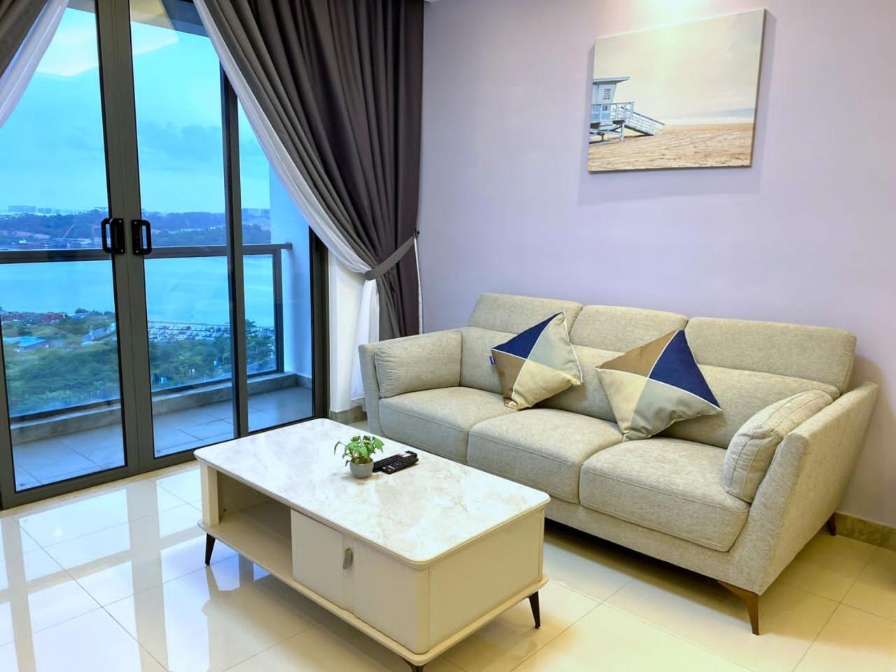 R&F Princess Cove JB Apartment Suites By SC Homestay