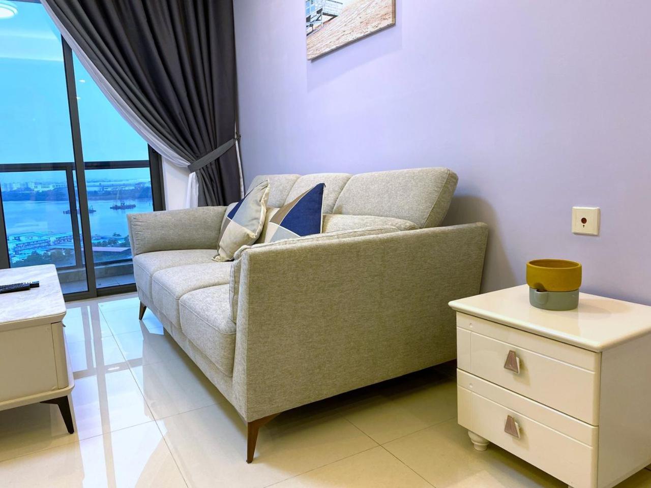 R&F Princess Cove JB Apartment Suites By SC Homestay