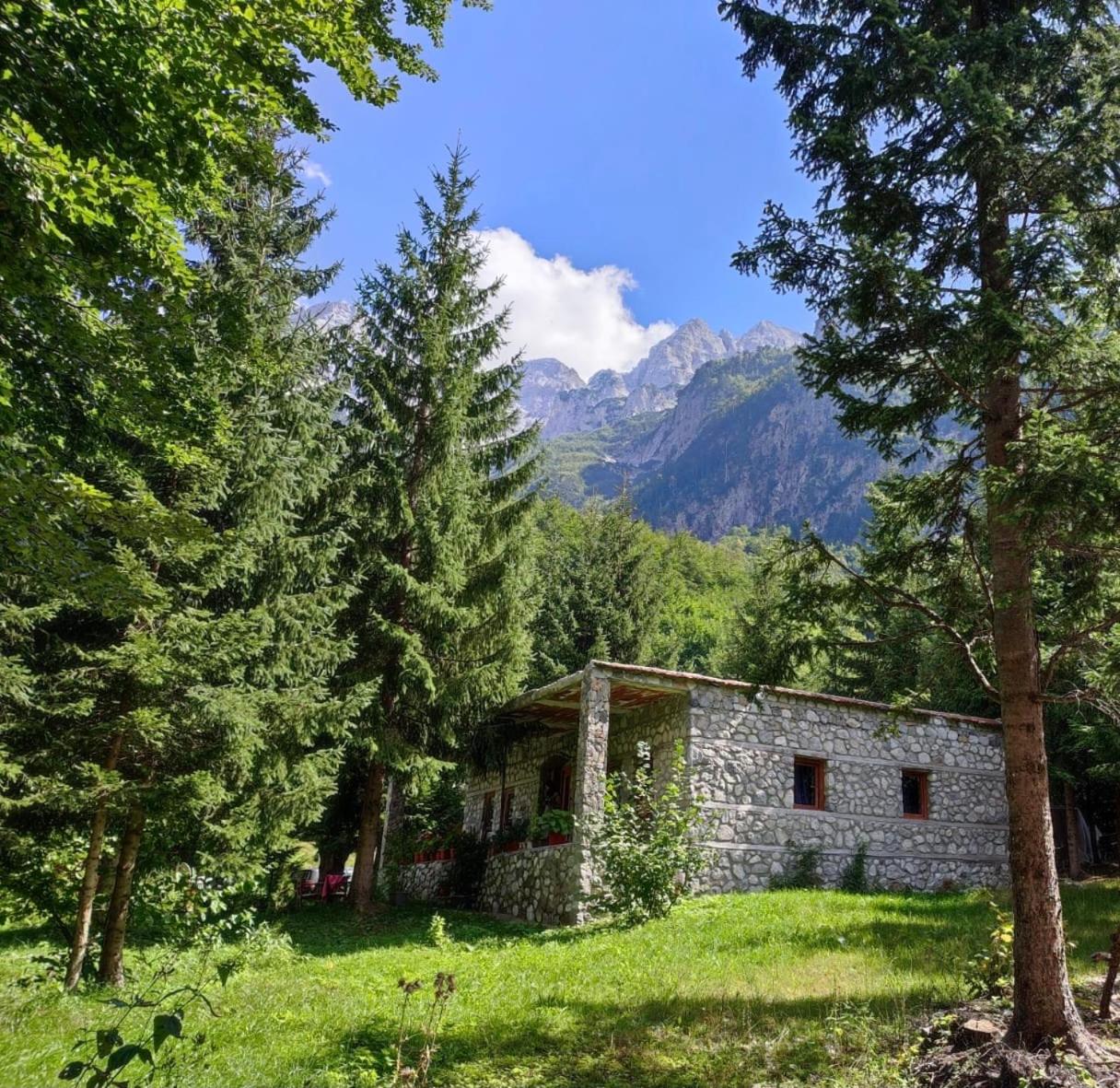 Guest house Hyrmet Demushi