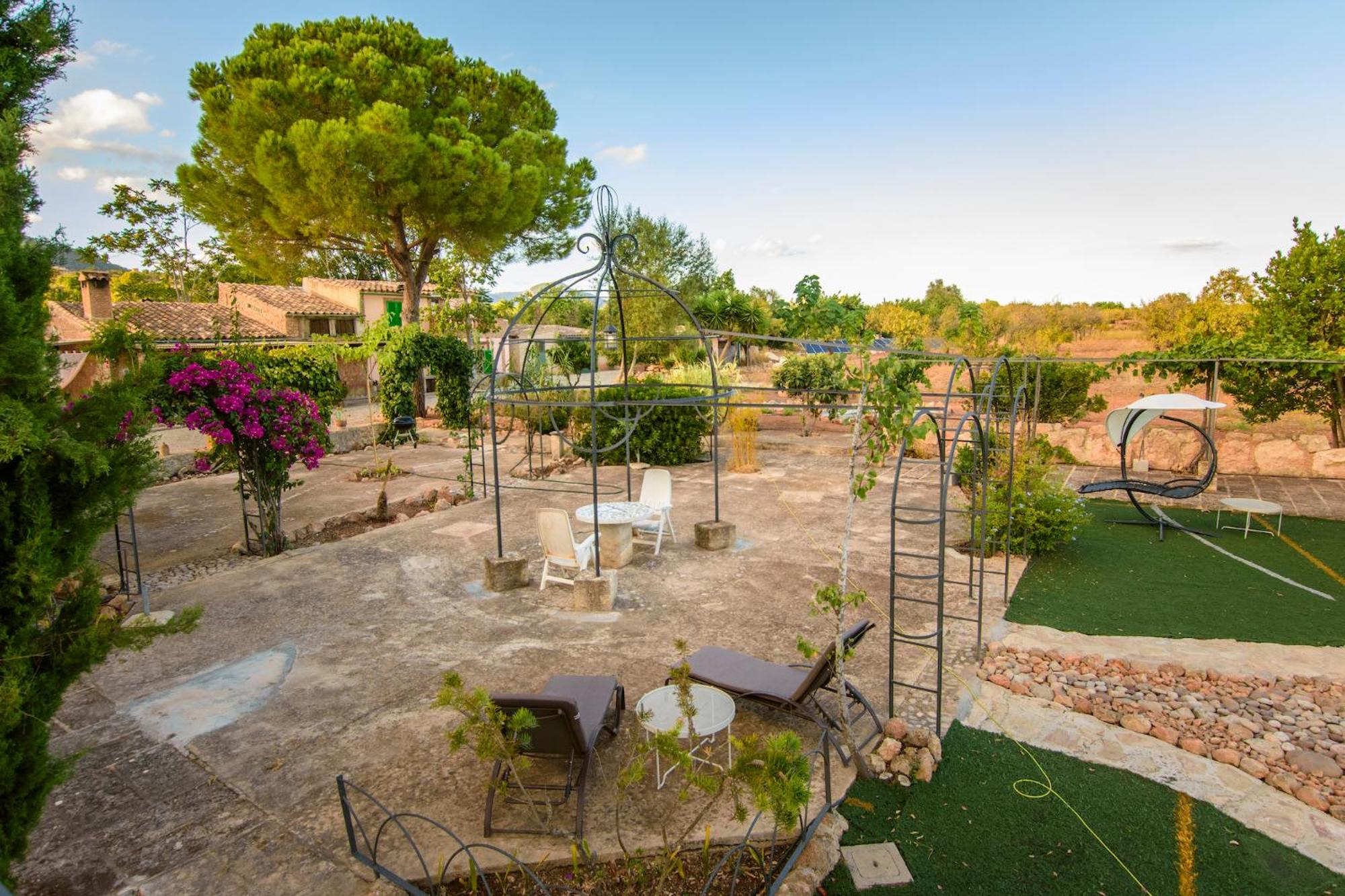 Nice Majorcan country house Sta Maria del Camí by Renthousing