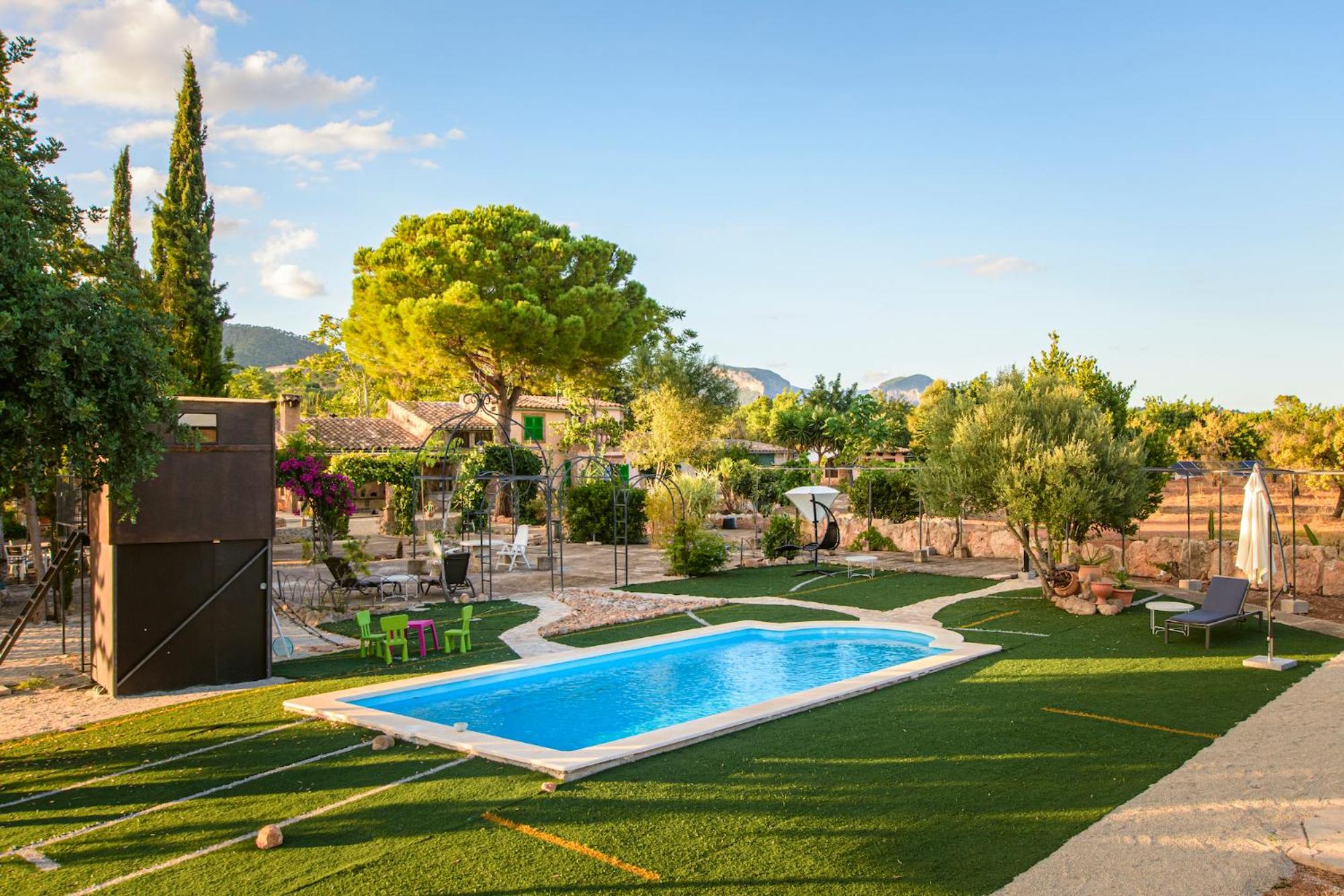 Nice Majorcan country house Sta Maria del Camí by Renthousing
