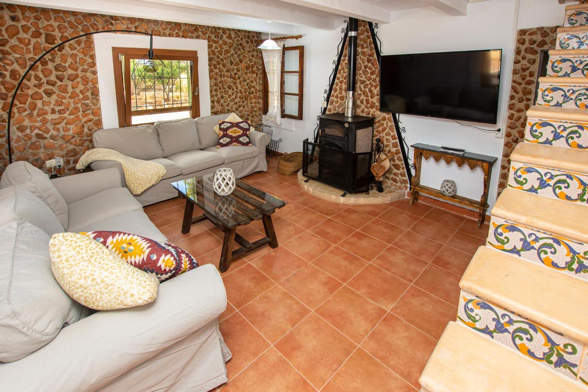 Nice Majorcan country house Sta Maria del Camí by Renthousing