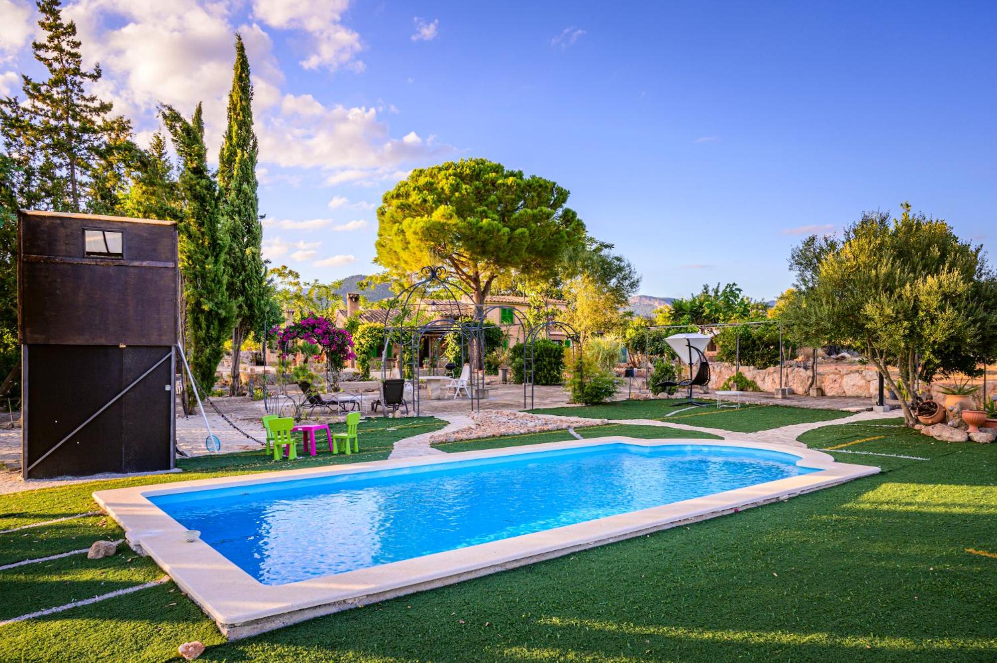Nice Majorcan country house Sta Maria del Camí by Renthousing