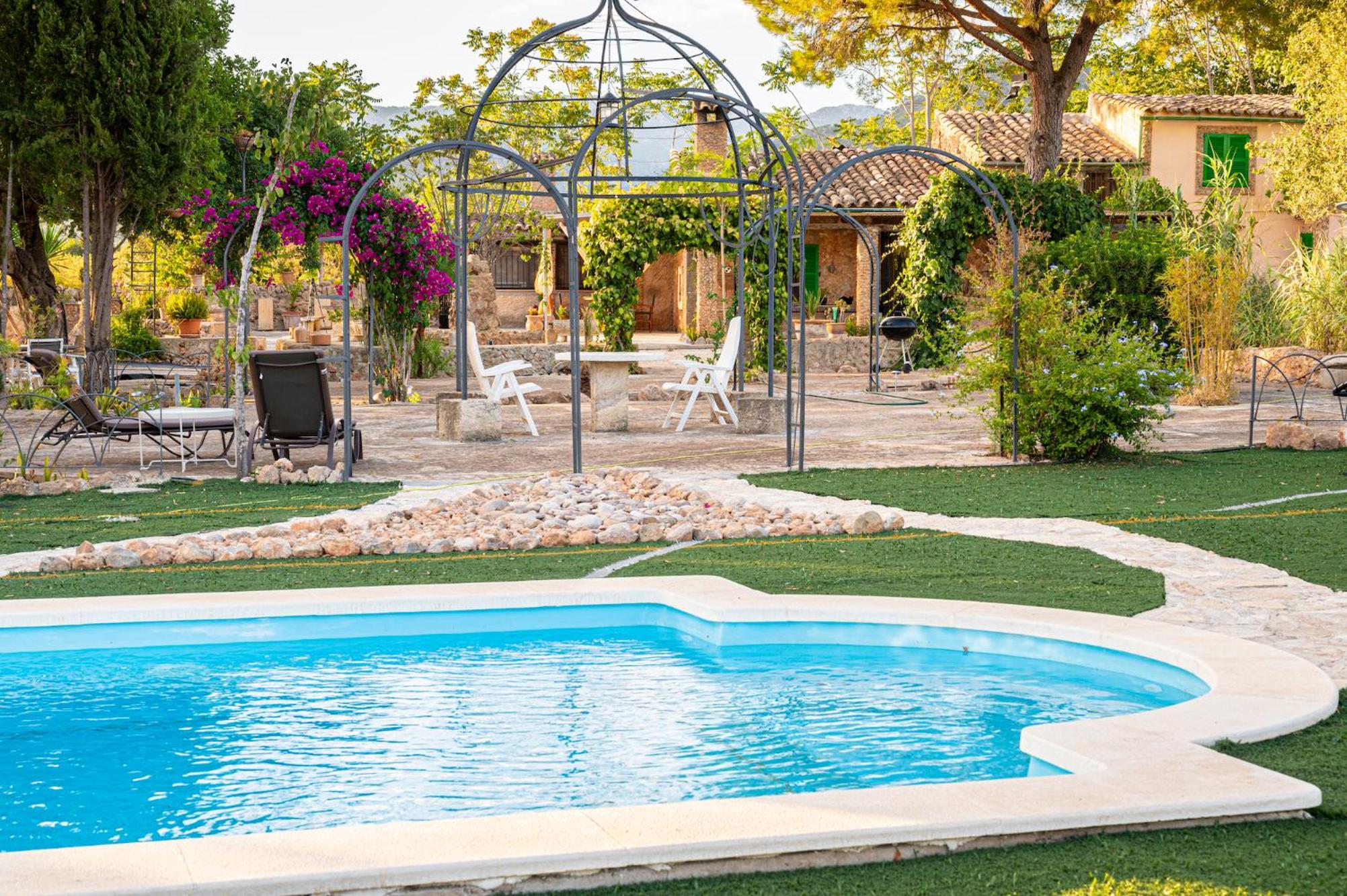 Nice Majorcan country house Sta Maria del Camí by Renthousing