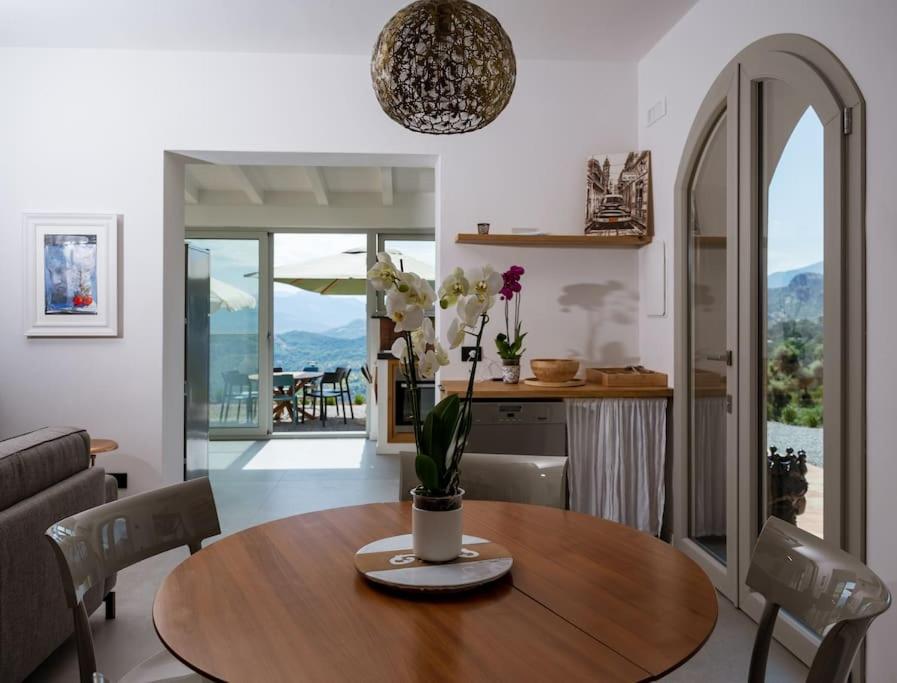 Villa Magliolo Panoramic Luxury Retreat