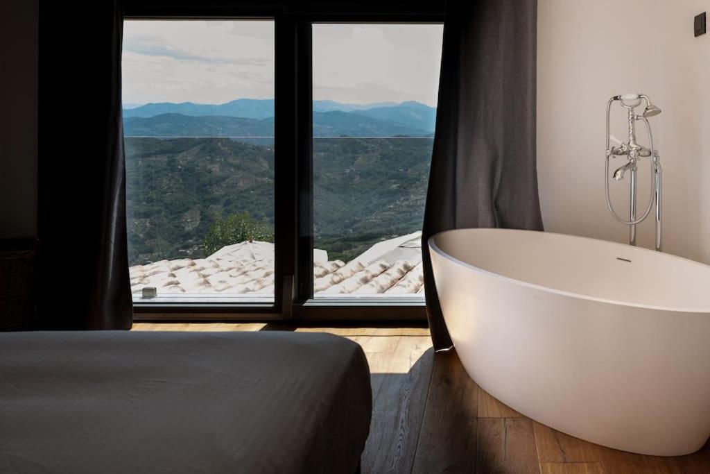 Villa Magliolo Panoramic Luxury Retreat