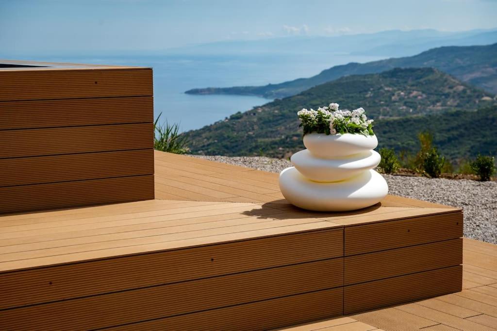 Villa Magliolo Panoramic Luxury Retreat