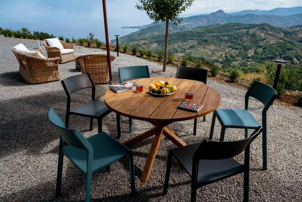 Villa Magliolo Panoramic Luxury Retreat