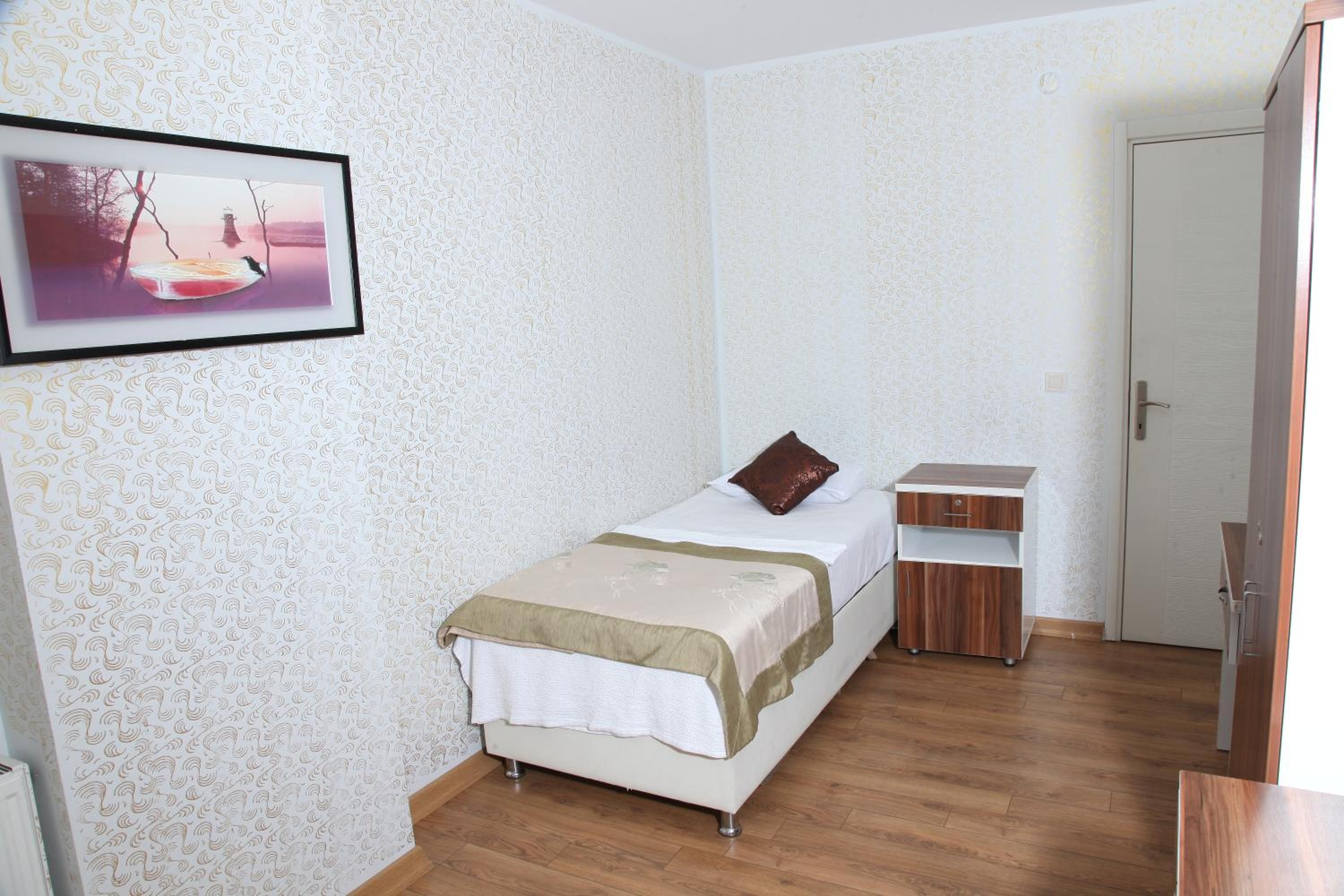 GARDEN HILL OTEL - Image 39