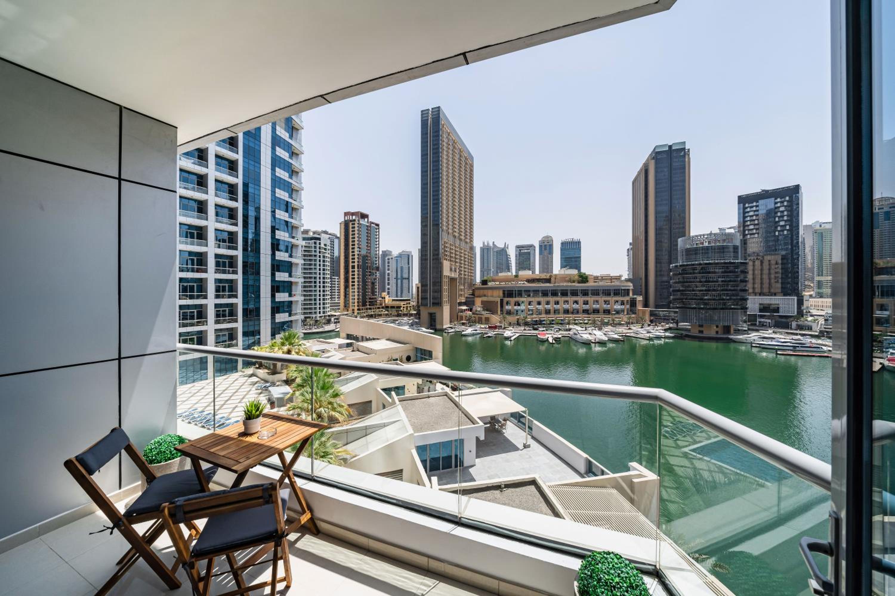 Cute 1BR - Dubai Marina Views - Walk 9min to Beach