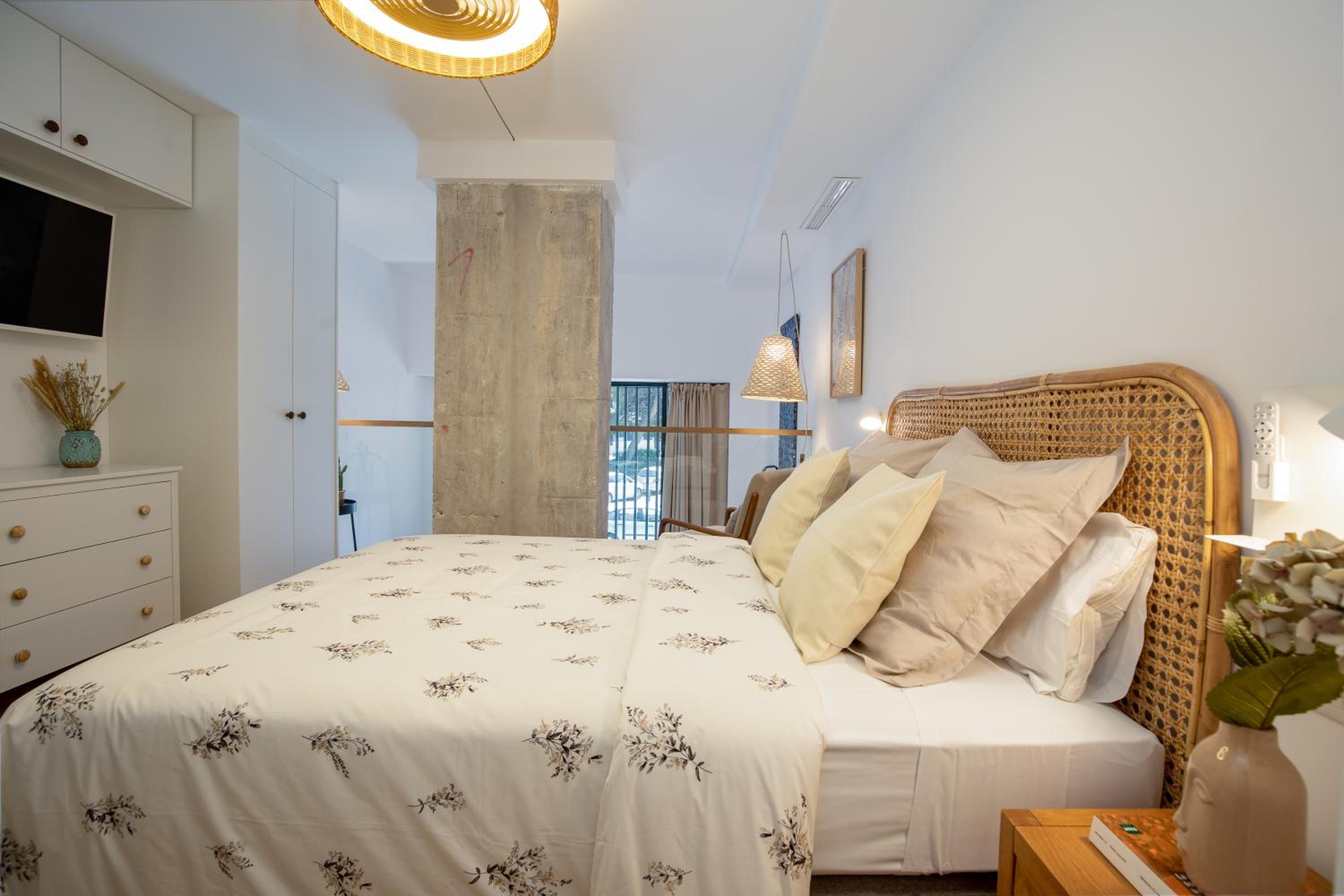 ApartUP Opera Loft Love