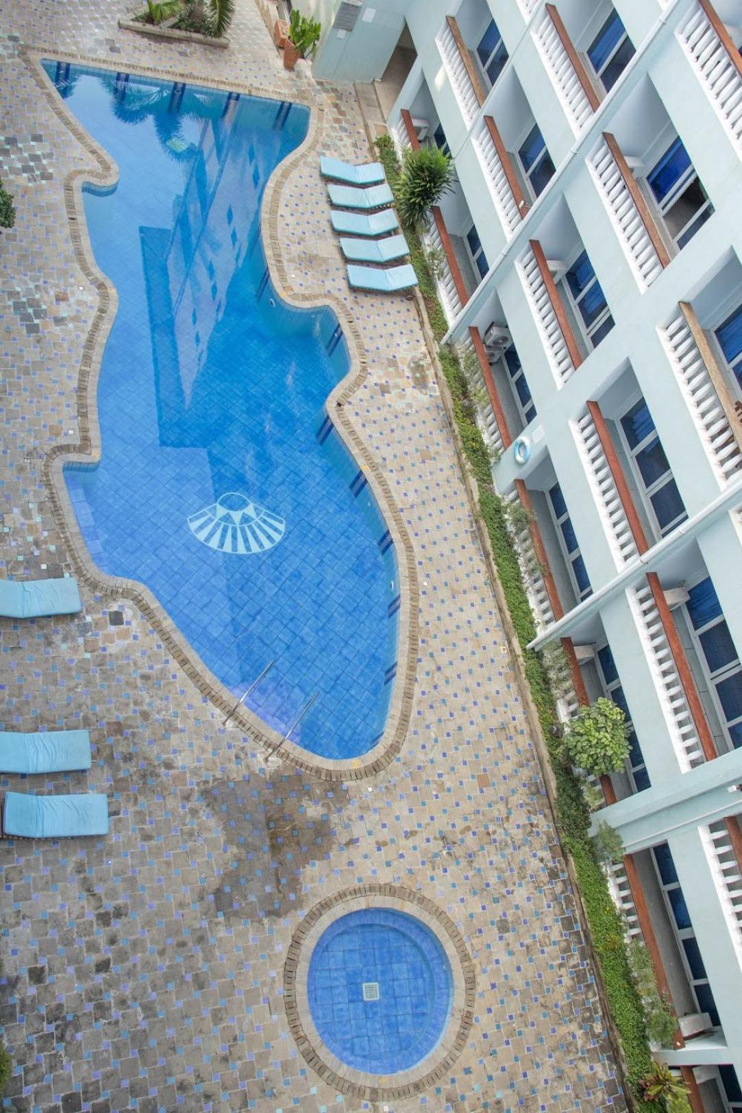 Mombasa Bamburi Beach Studio A11 - Pool & Beach - Sleeps 3 view 4