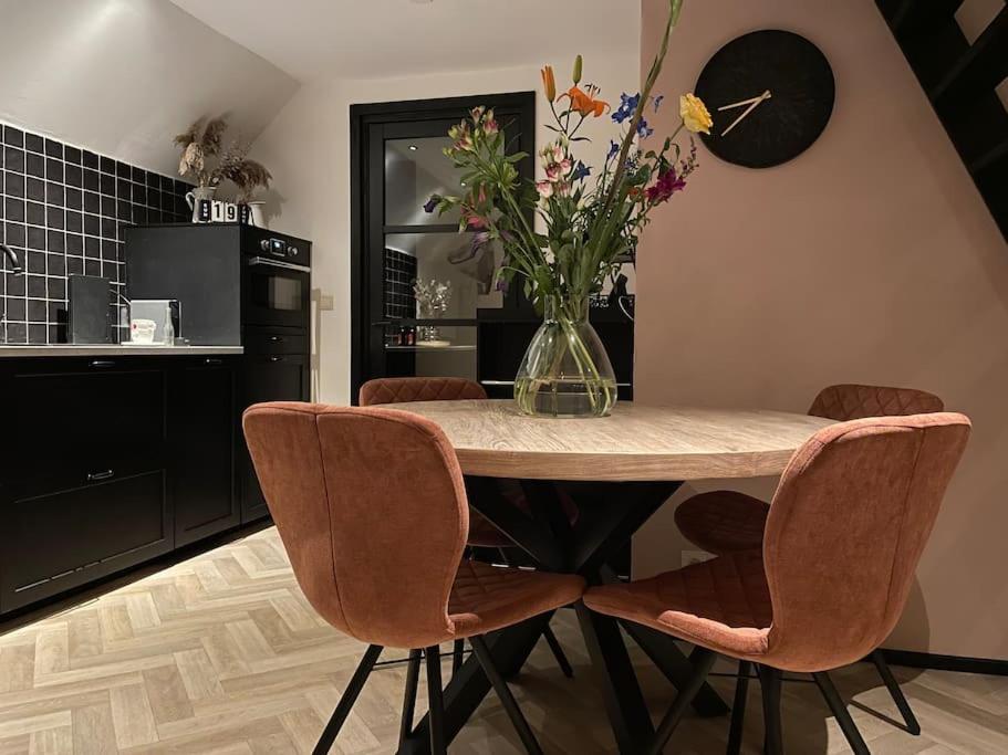 Luxe Vakantiehuis met privé Wellness view 5
