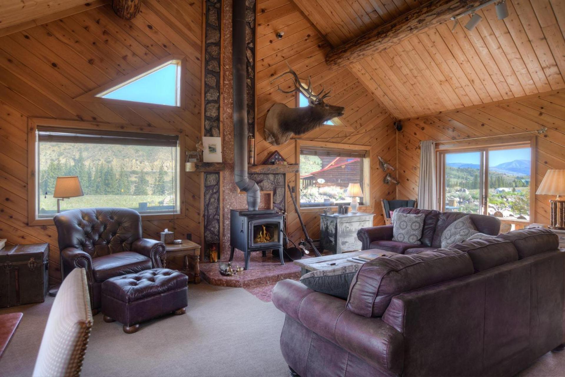 Bristol Head Acres Rustic Cabin view 2