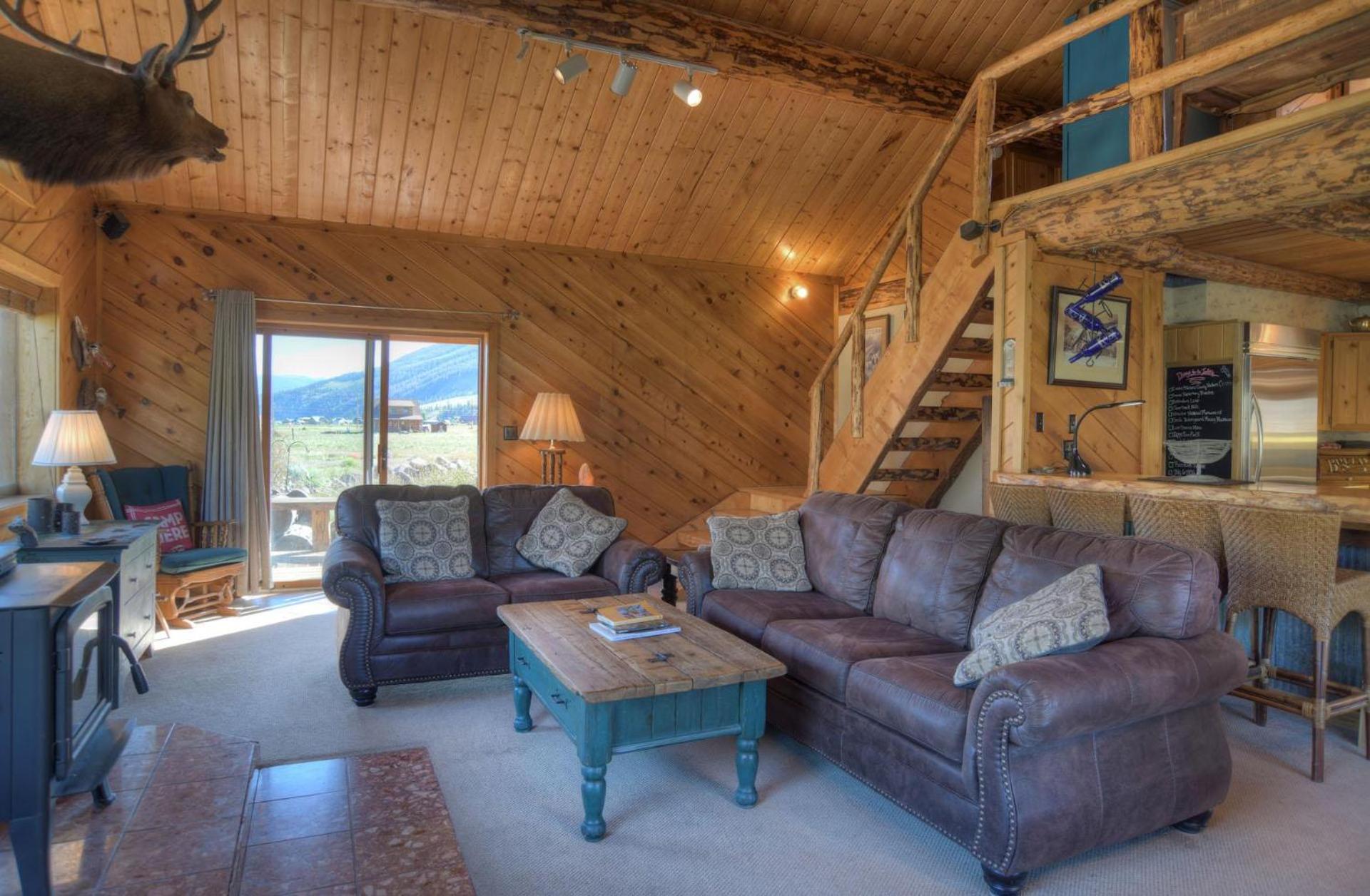 Bristol Head Acres Rustic Cabin view 5