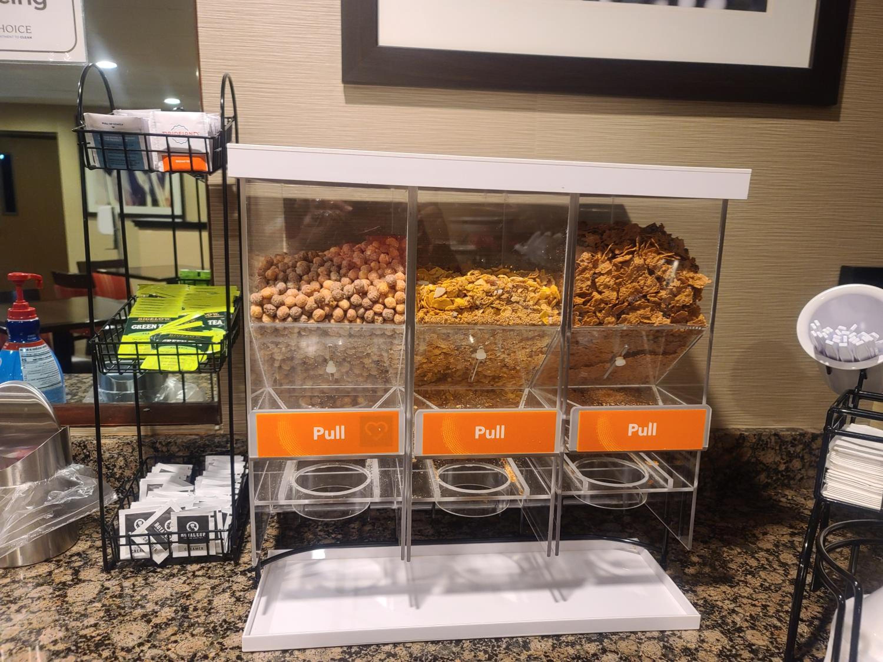 Birmingham Vacations - Comfort Inn  Suites Leeds I-20 - Property Image 2