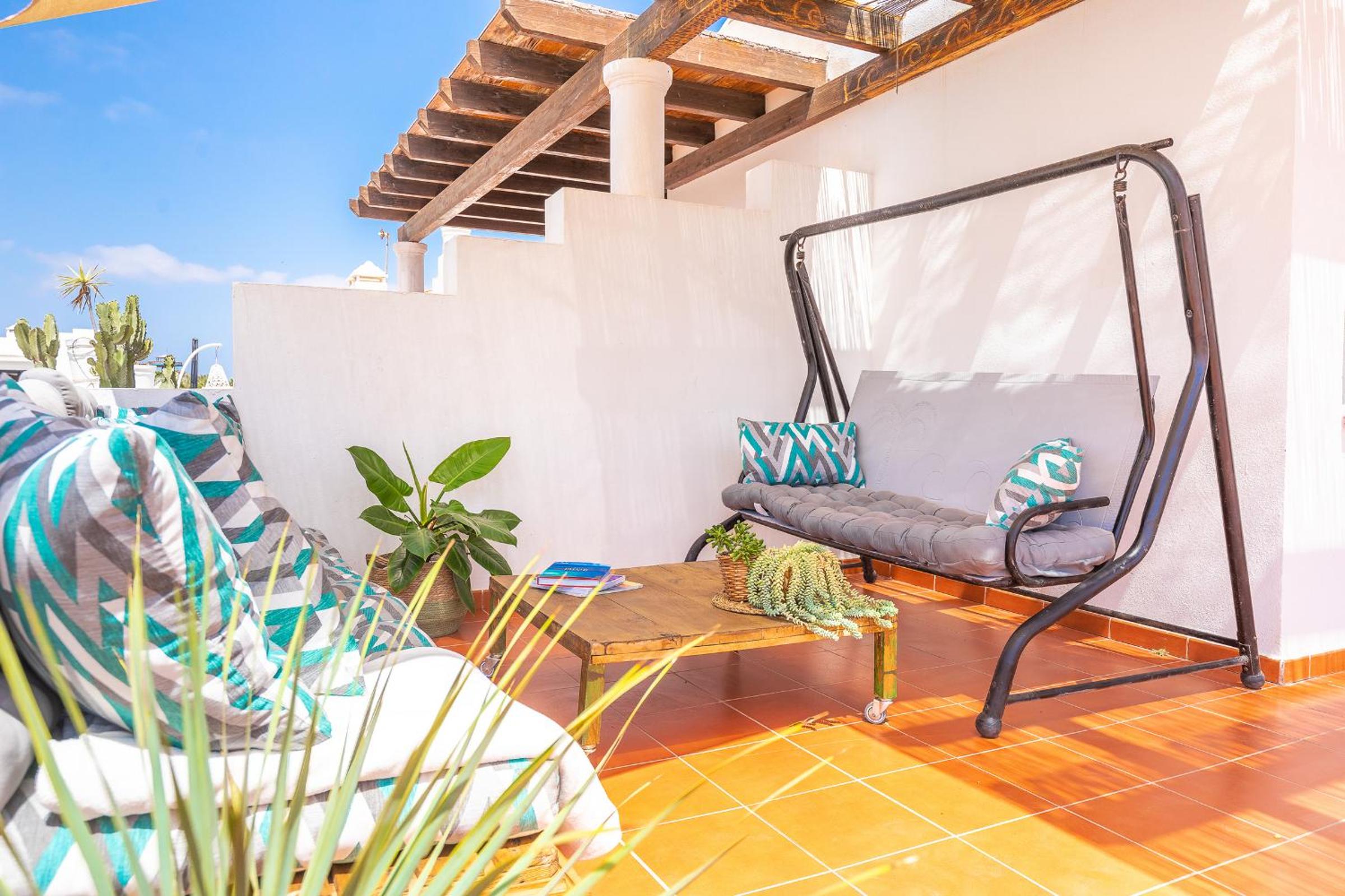 Villa Solana - Private Pool & Rooftop near the Beach