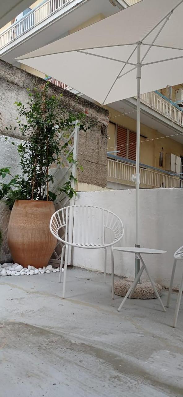 Lovely small (parterre) apartment in Thessaloniki view 4