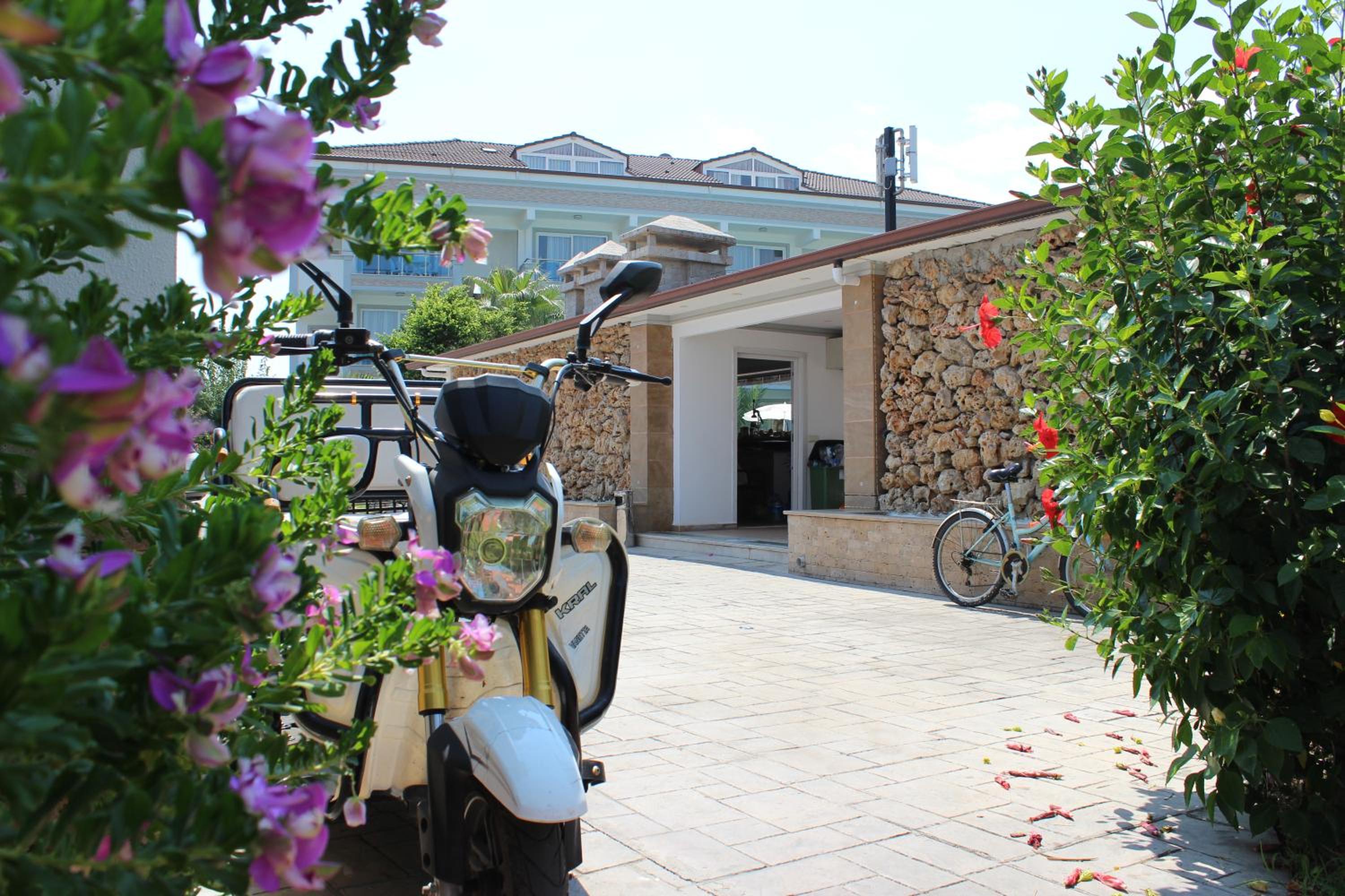 Tebriz Apart - Image 71