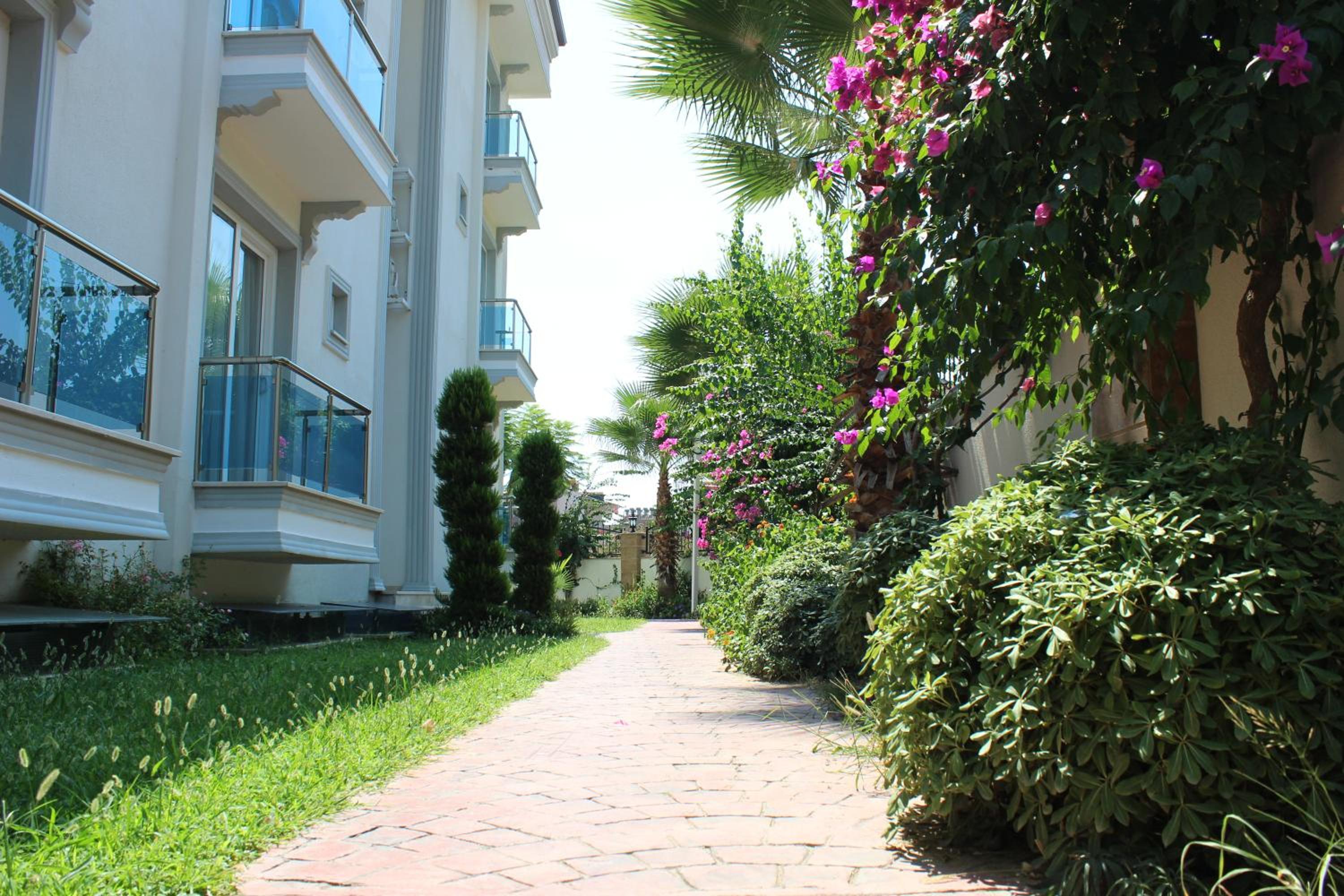 Tebriz Apart - Image 80