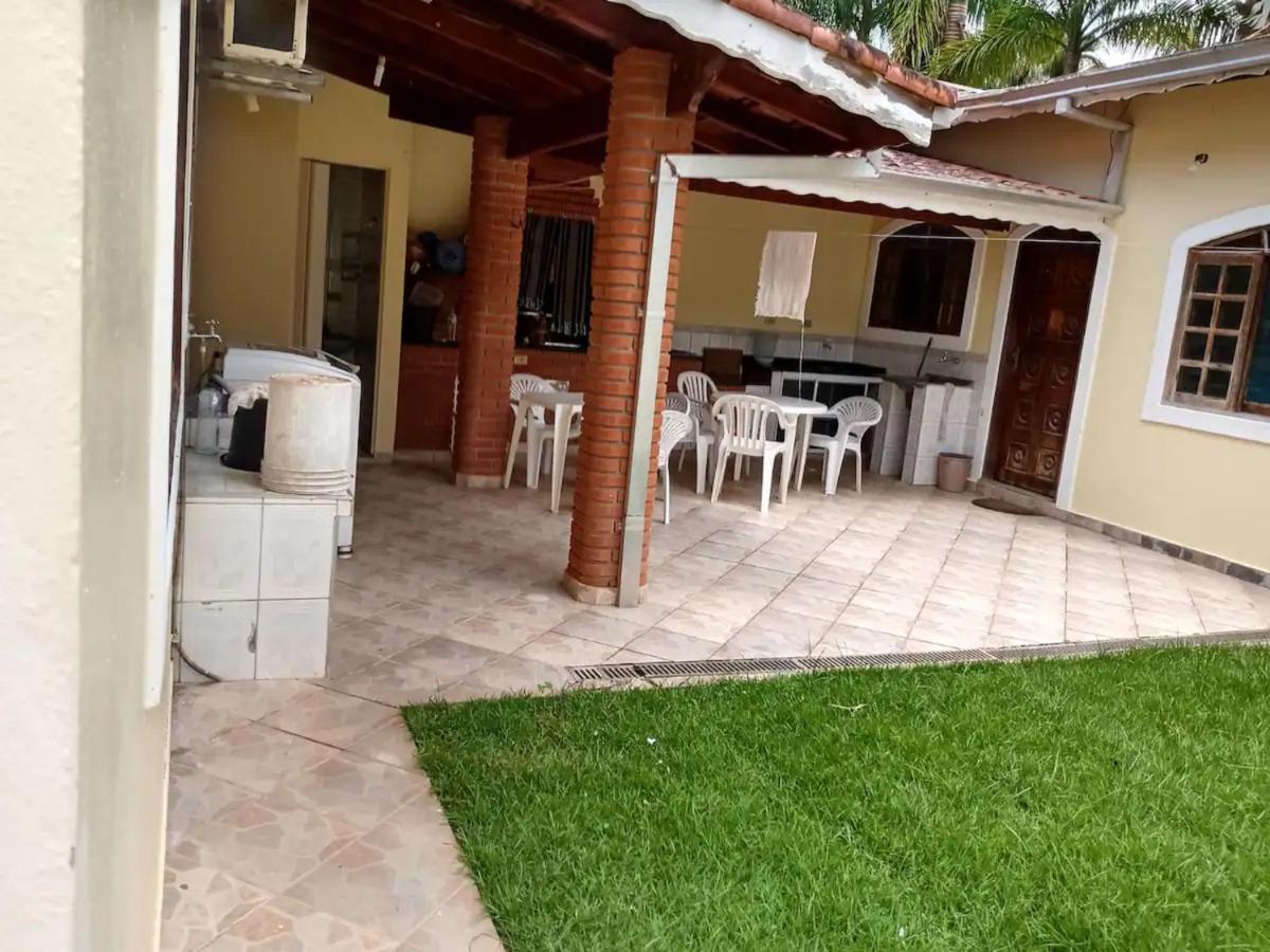 Sobrado 4 dorm Cond. Fechado Praia da Mococa Caraguatatuba