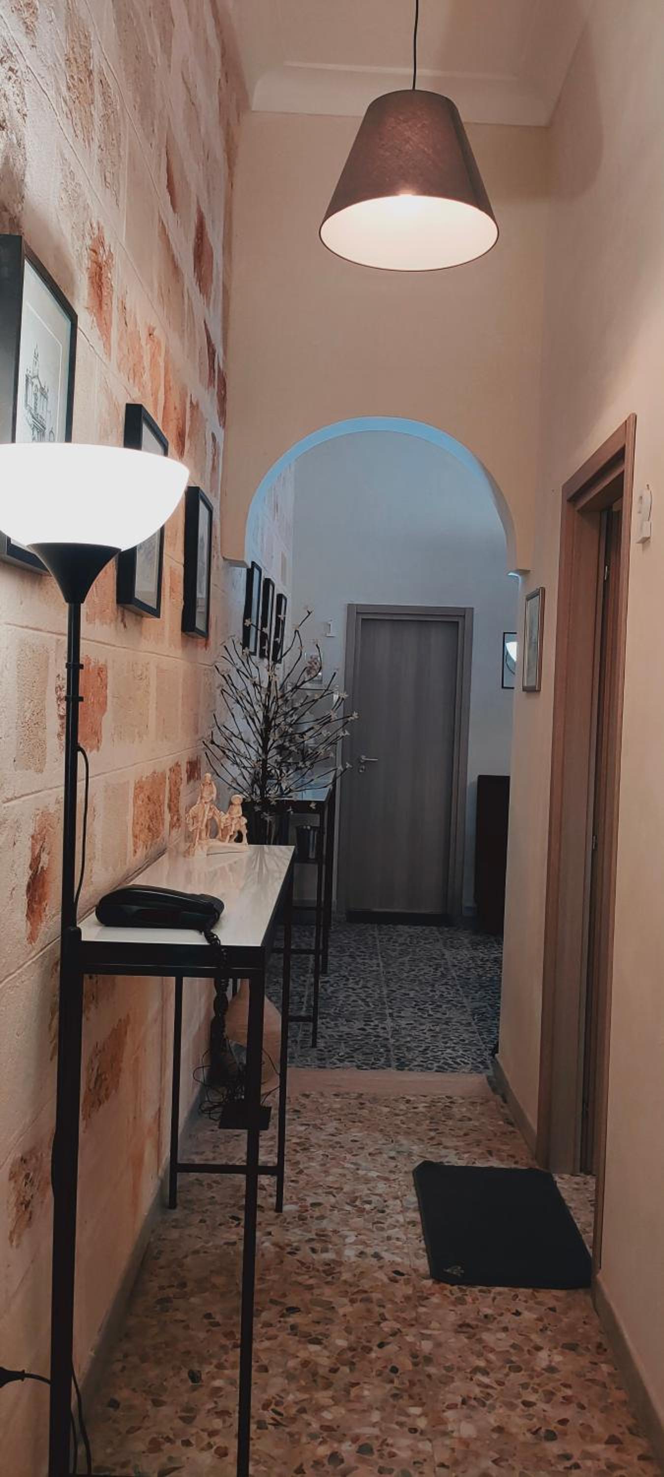 Casa vacanza in pieno centro storico vicino Ostuni e la riserva di Torre quaceto view 4
