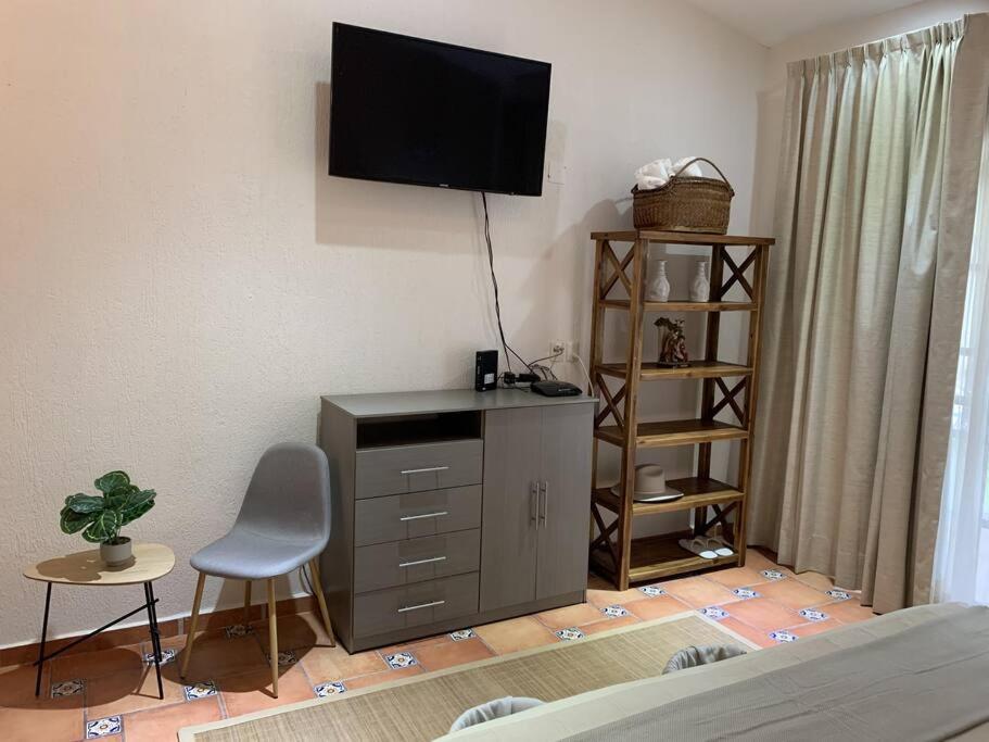 Photo 6
