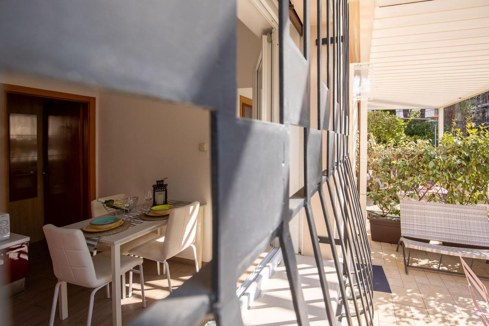 Bilocale con giardino a 200mt dal mare - HomeUnity view 3