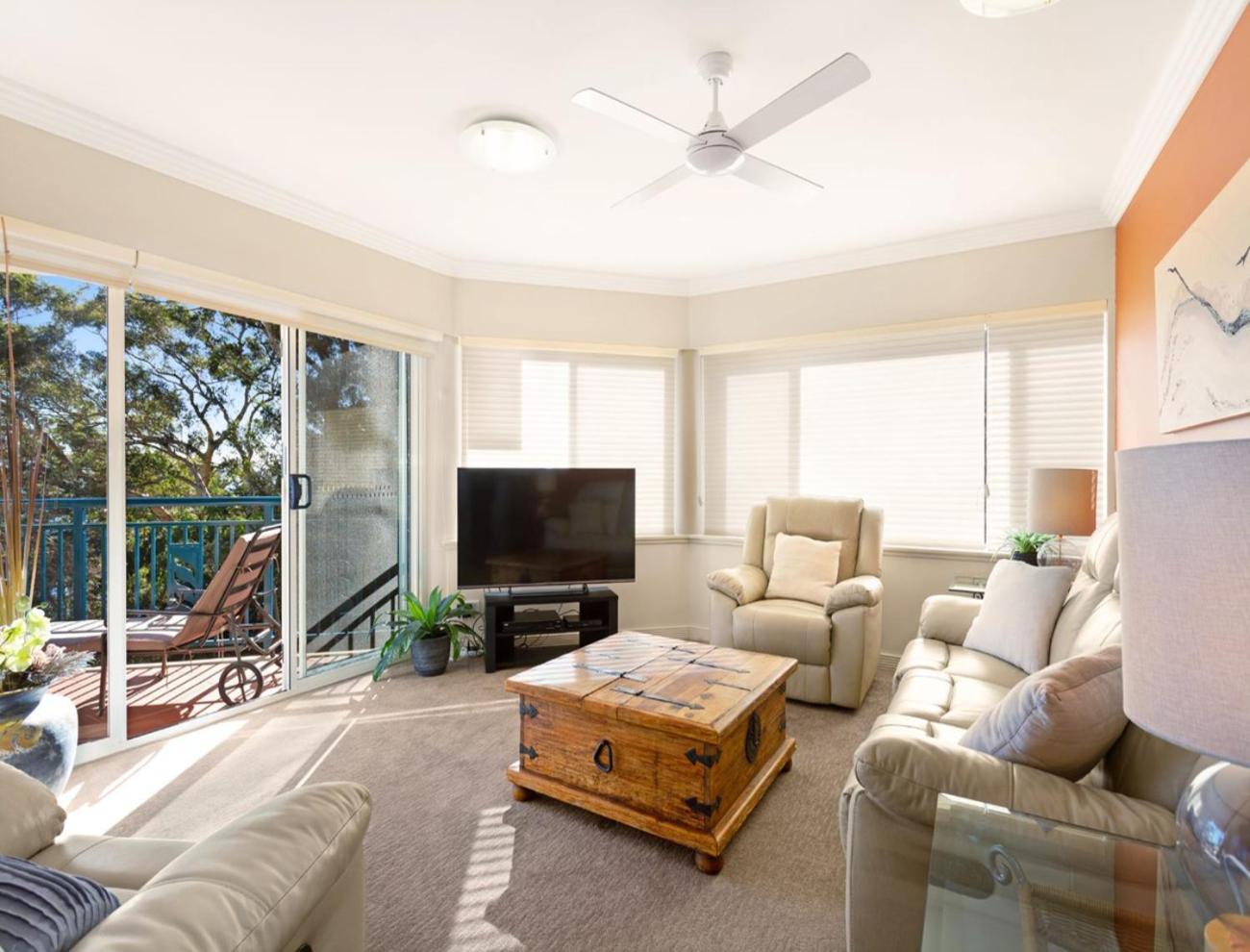 Whitesands 301