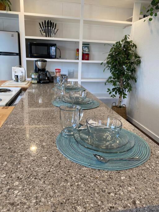 Roof-top stay, king-size bed, views of Loveland view 3