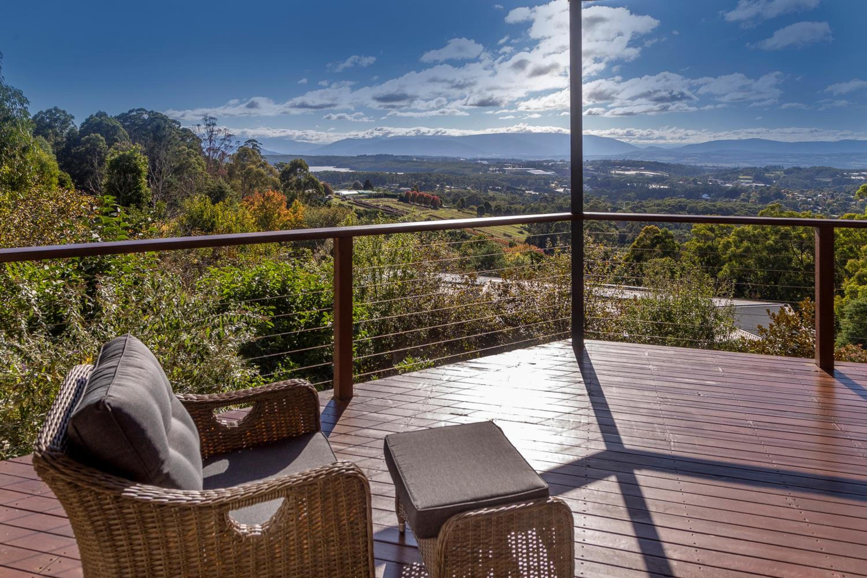 Olinda Cascade Waterfall Mountain View Retreat