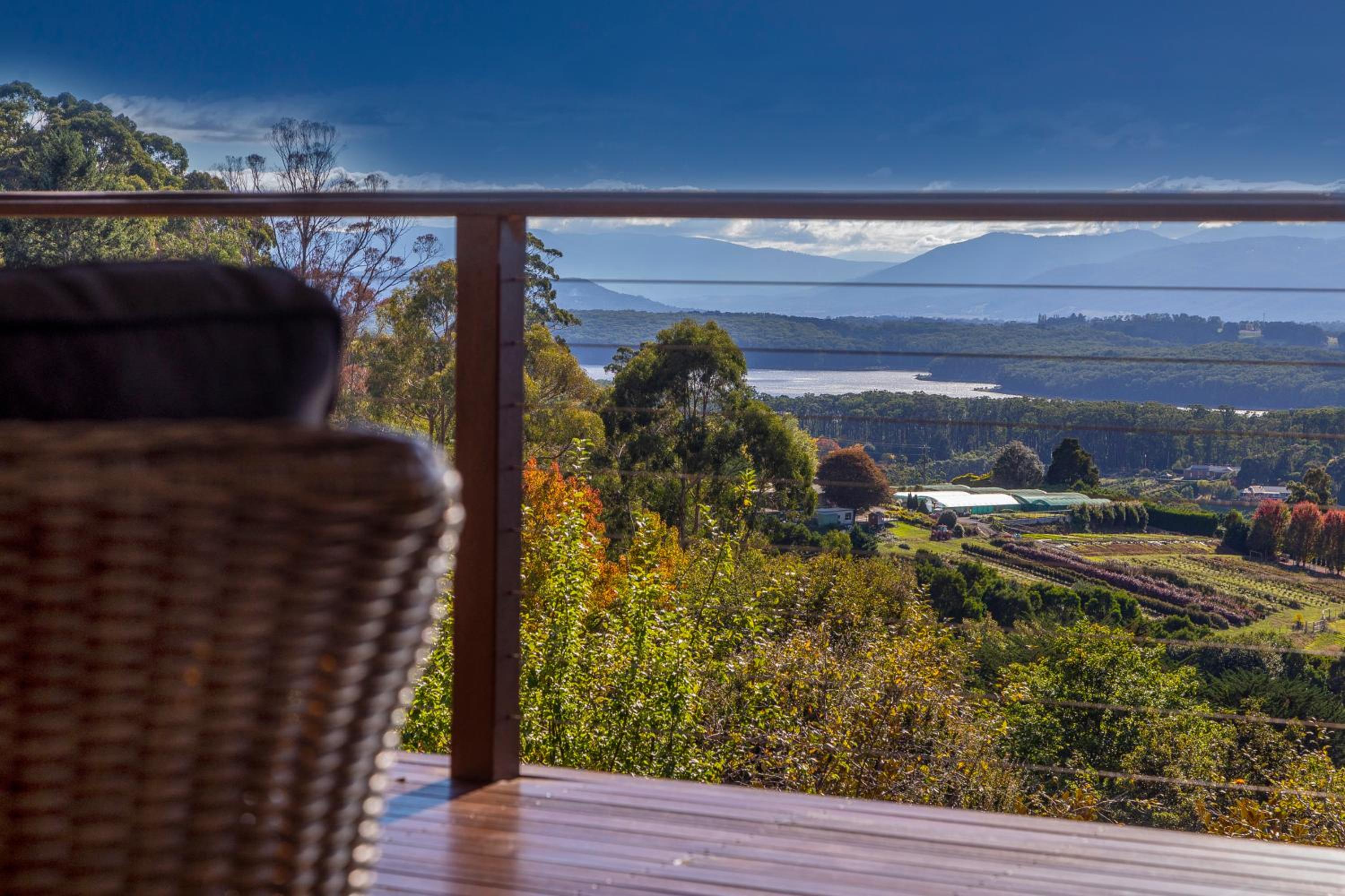 Olinda Cascade Waterfall Mountain View Retreat