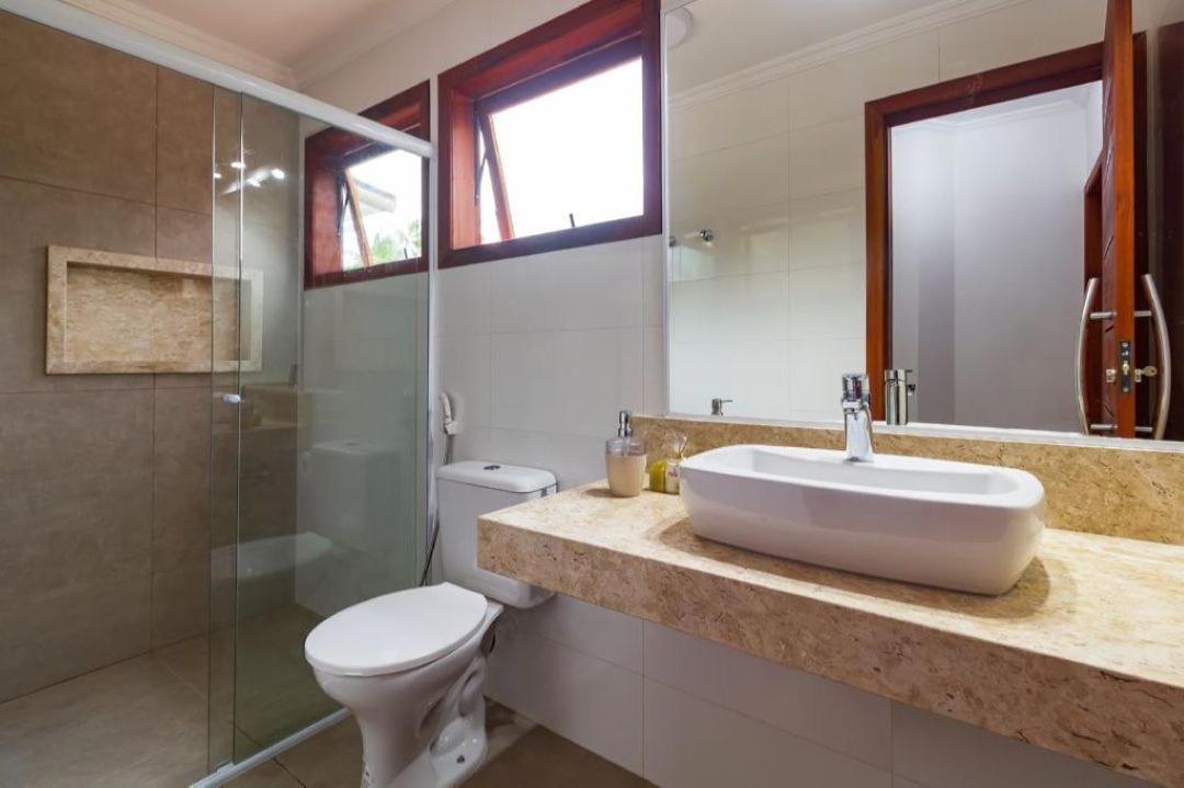 Casa Andorinha 3 Quartos com ar condicionado, piscina privativa, área gourmet, próximo ao Centro Histórico e roupa de cama e banho de qualidade