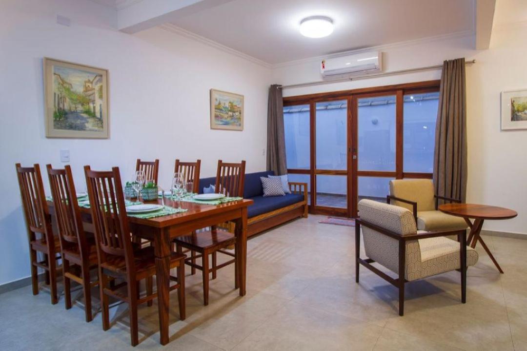 Casa Andorinha 3 Quartos com ar condicionado, piscina privativa, área gourmet, próximo ao Centro Histórico e roupa de cama e banho de qualidade