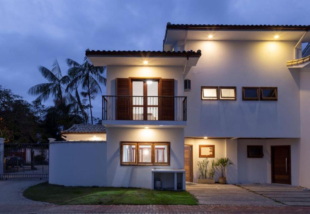 Casa Andorinha 3 Quartos com ar condicionado, piscina privativa, área gourmet, próximo ao Centro Histórico e roupa de cama e banho de qualidade